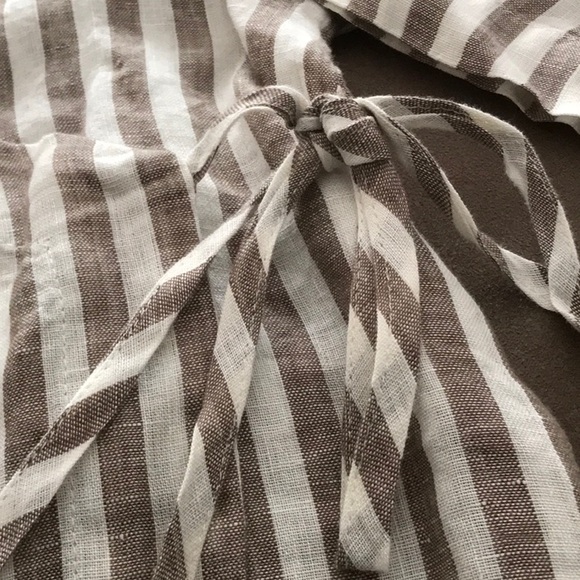 Linenfox Georgia Linen Wrap Tie Top in Cacao Stripe, XS - Picture 11 of 12